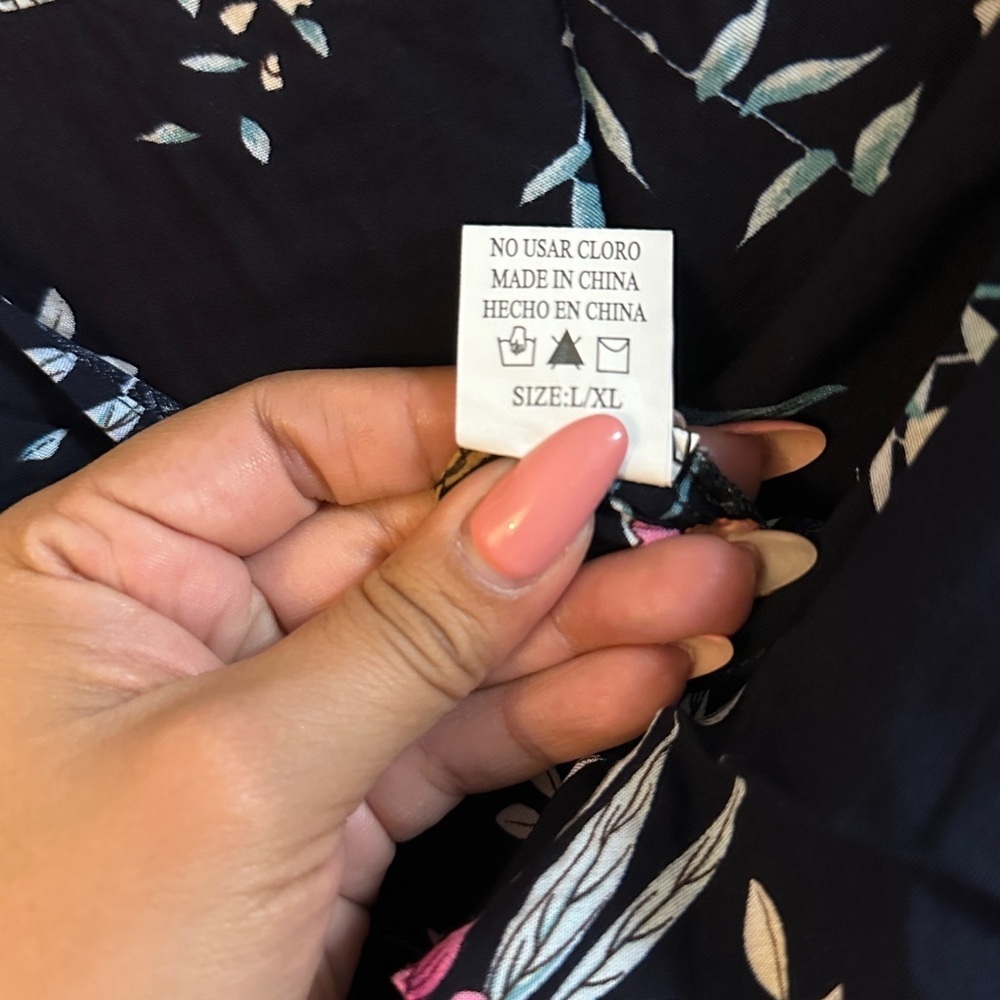 Floral romper L/XL - Picture 4 of 8